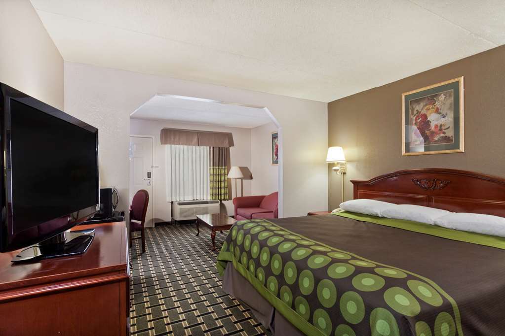 Super 8 By Wyndham Knoxville West/Farragut Room photo